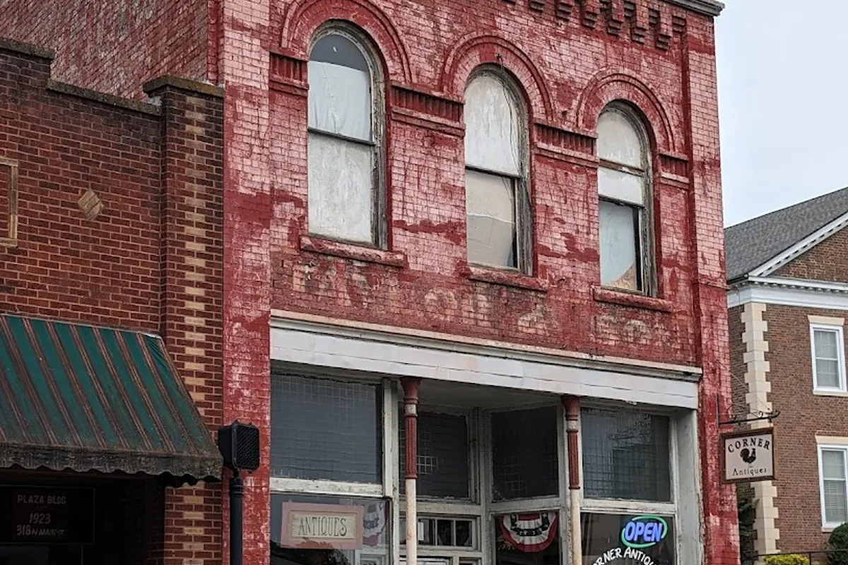 Corner Antiques detail shot - Antique store in Clinton, Tennessee