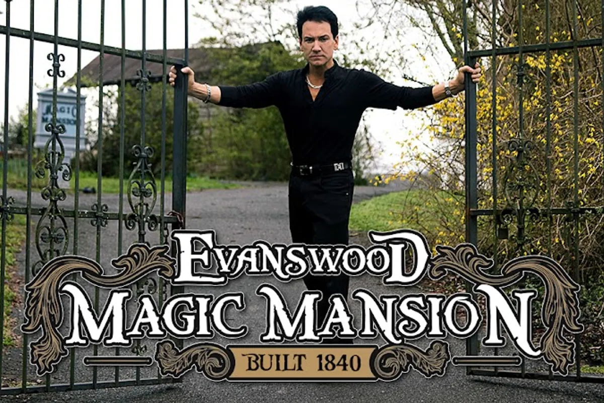 Evanswood Magic Mansion - Tourist attraction in Sevierville