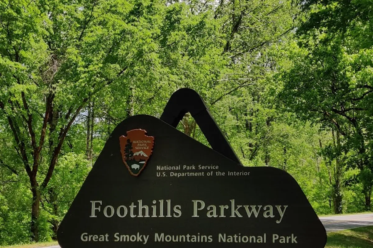 Foothills Parkway West Overlook # 04 detail shot - Scenic spot in Tallassee, Tennessee