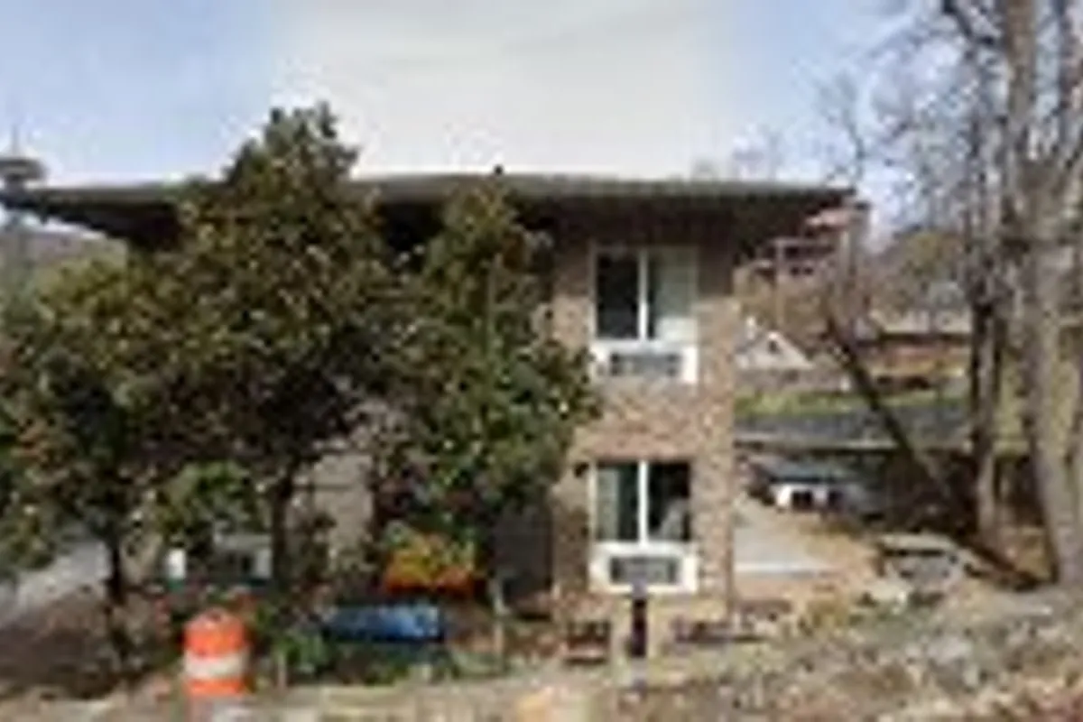Four Sisters Inn (vacation home rental) detail shot - Lodge in Gatlinburg, Tennessee