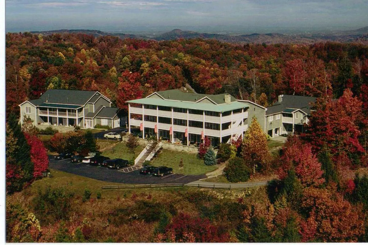 Hippensteal's Mountain View