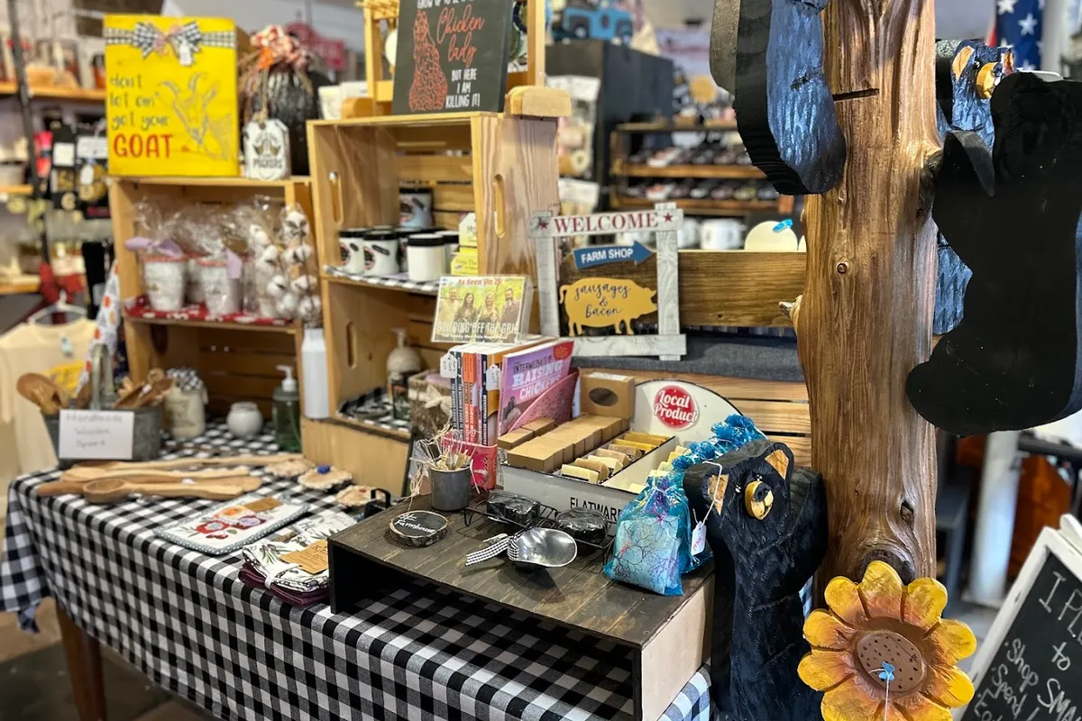 Lanier's General Store interactive display - attraction in Pigeon Forge, Tennessee