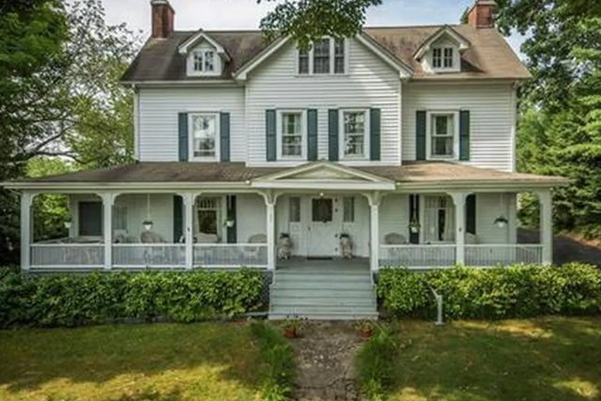 Love Lane Bed & Breakfast