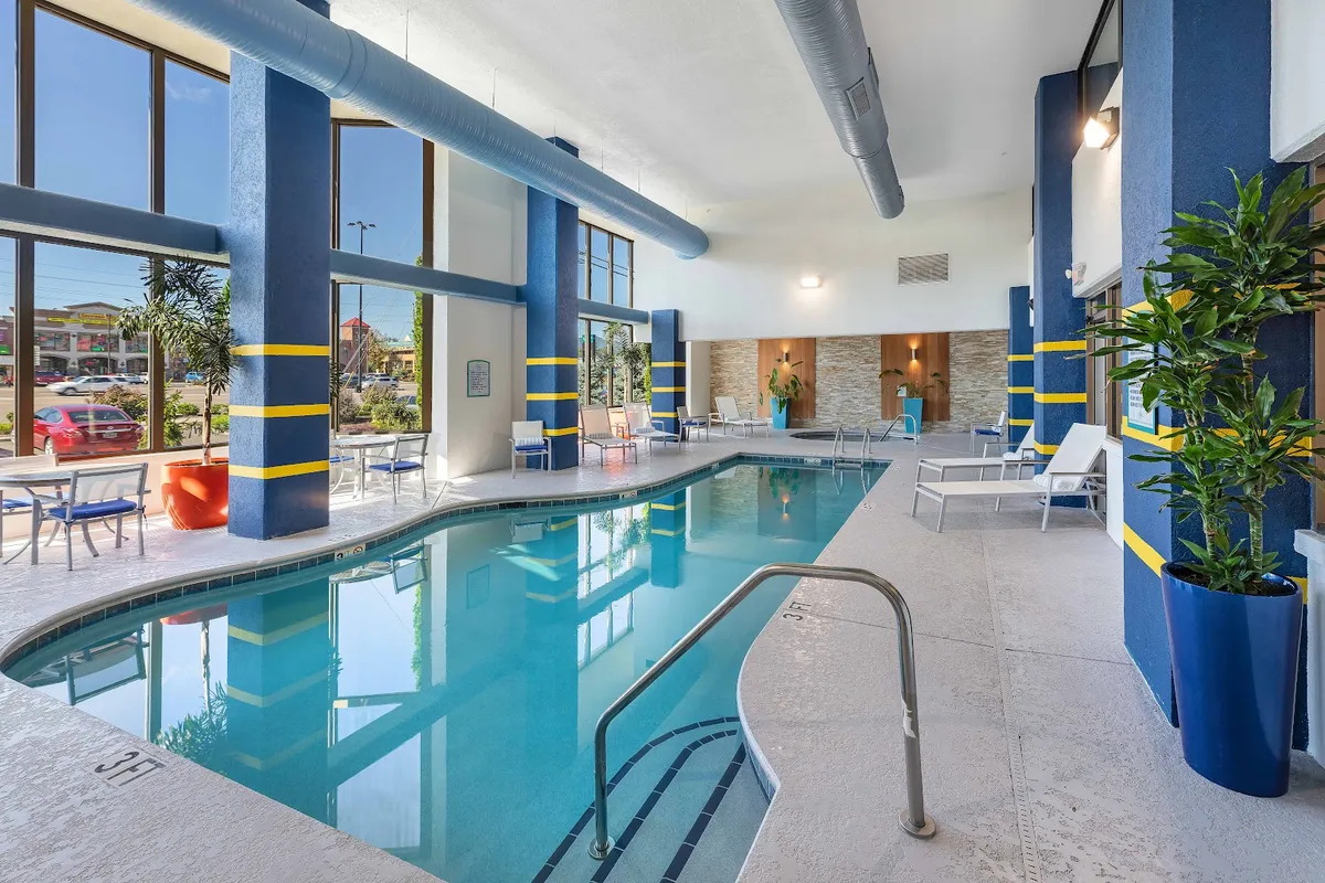 Margaritaville Island Inn pool area - Hotel in Pigeon Forge, Tennessee