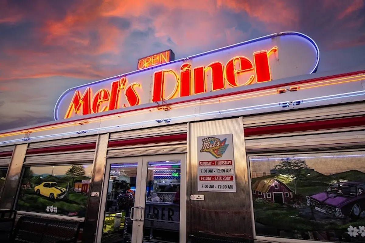 Mel's Classic Diner restaurant in Pigeon Forge