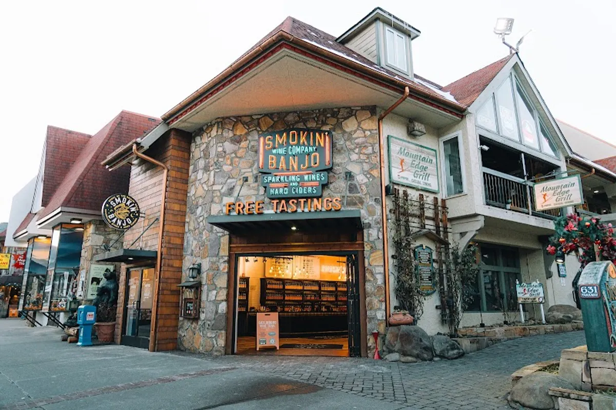 Smokin Banjo - Winery in Gatlinburg