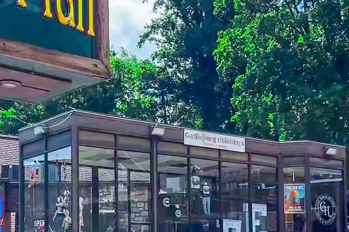 The Glass House Café - Cafe in Gatlinburg