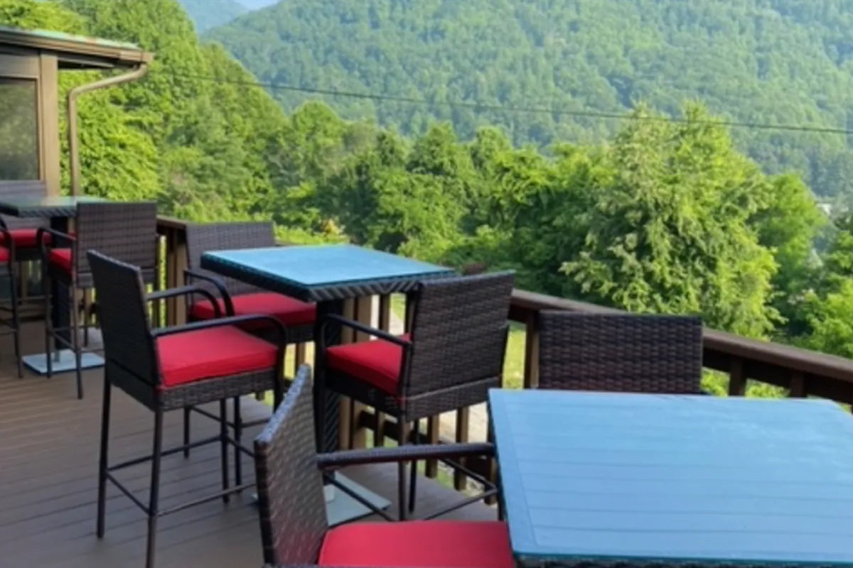 Twisted Spoke restaurant in Maggie Valley