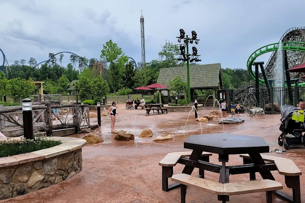Wildwood Creek - Water park in Pigeon Forge