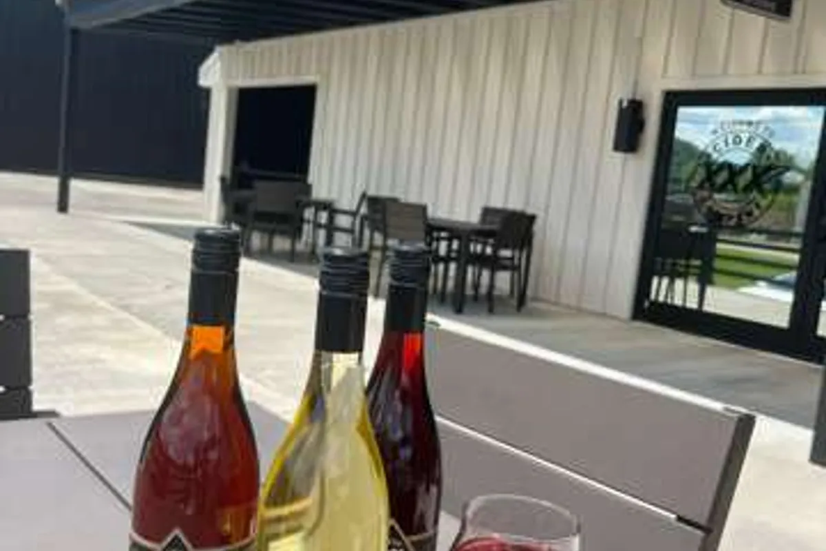 XXX Cider Co. - Distillery in Sevierville