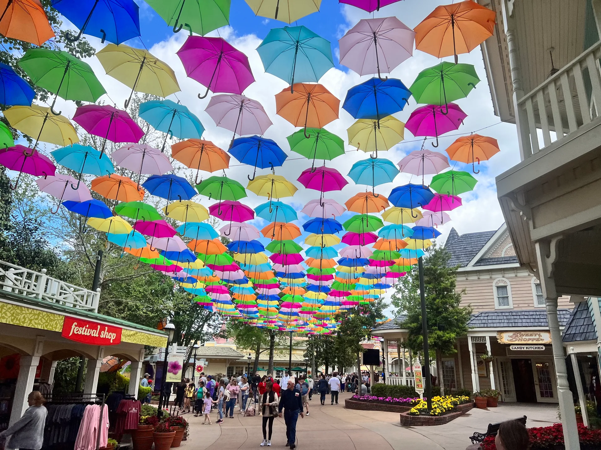 Springtime flowers and landscaping at Dollywood